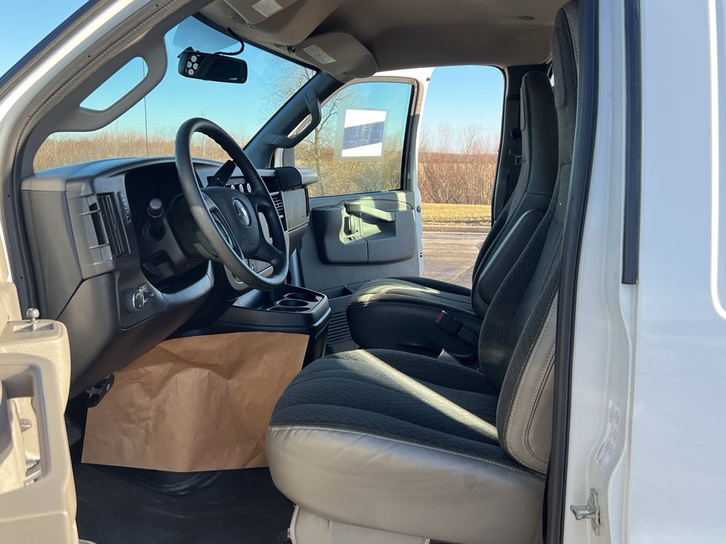 2024 Chevrolet Express Cargo 2500 WT