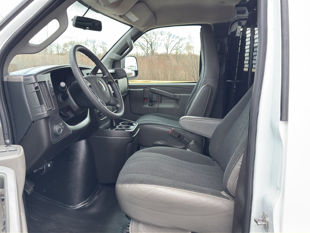 2024 Chevrolet Express Cargo 2500 WT