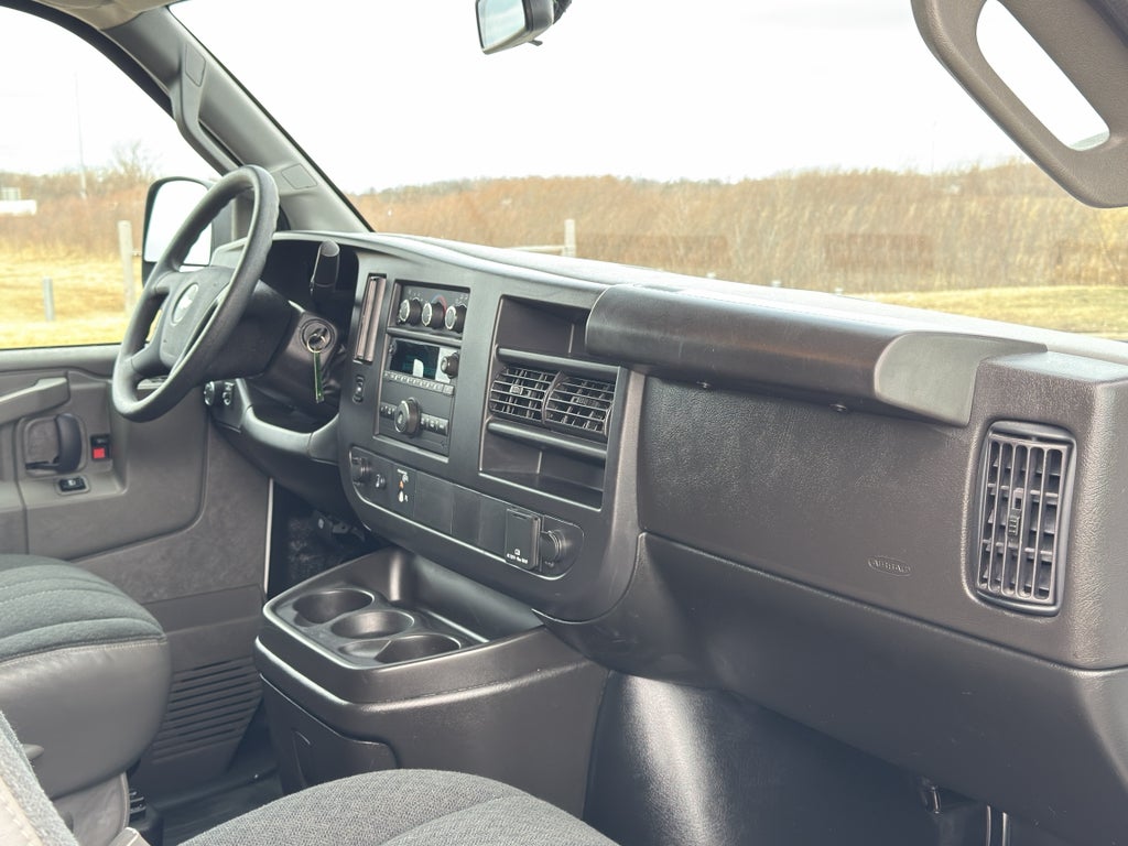 2024 Chevrolet Express Cargo 2500 WT