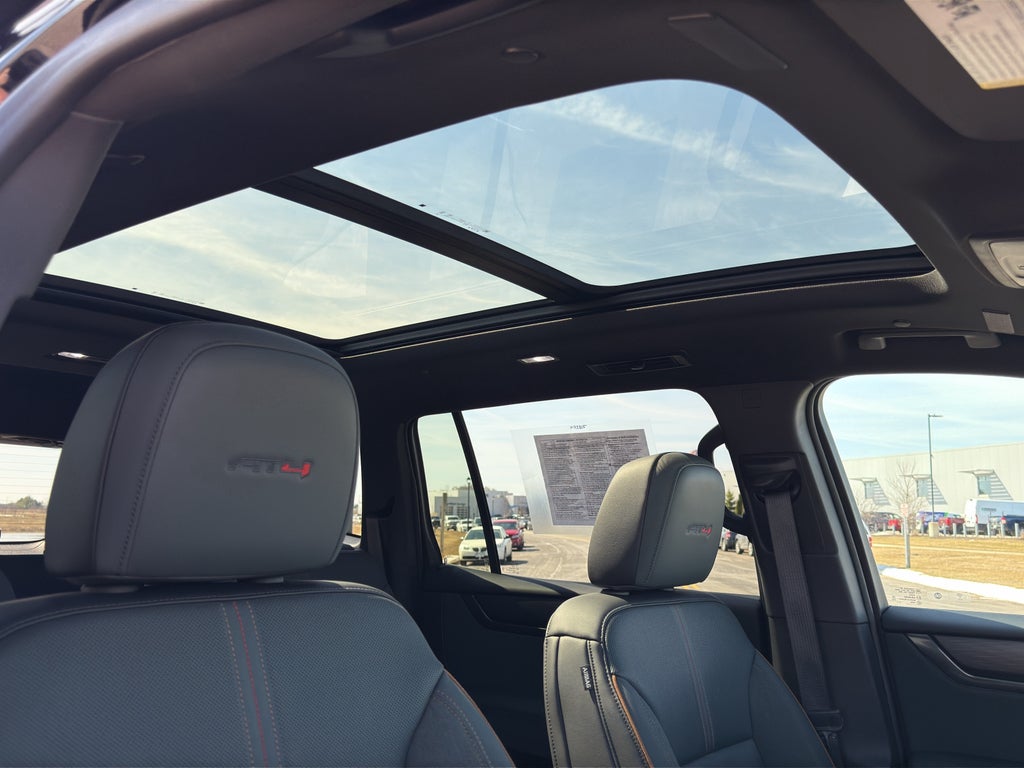 2024 GMC Acadia AT4