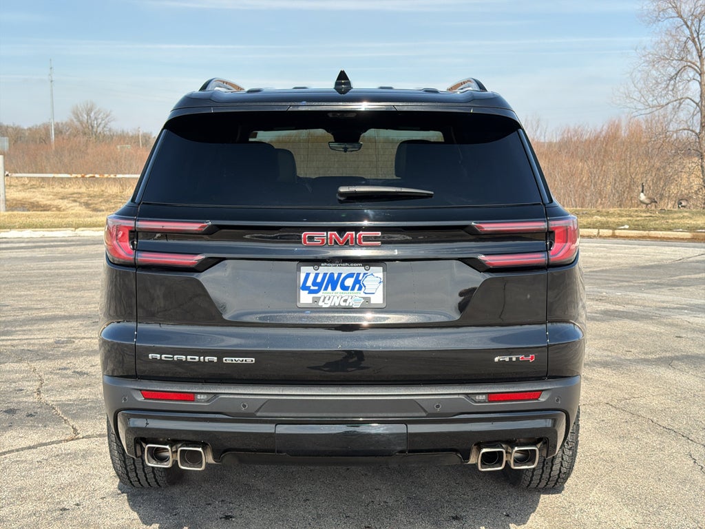 2024 GMC Acadia AT4