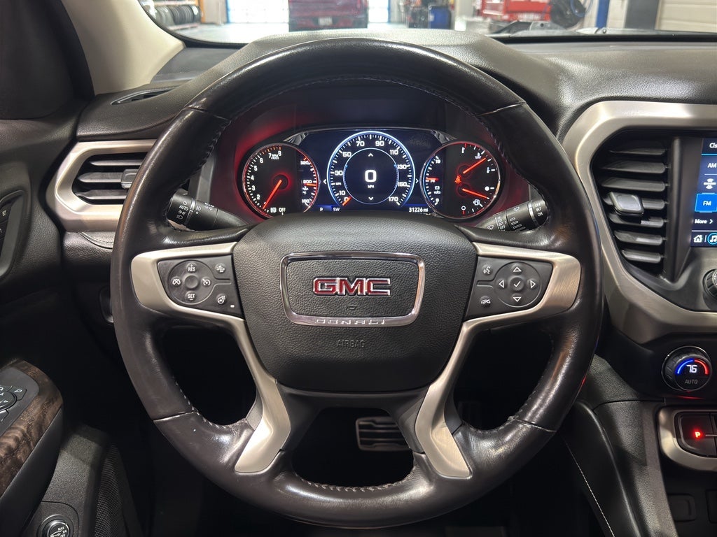 2022 GMC Acadia Denali