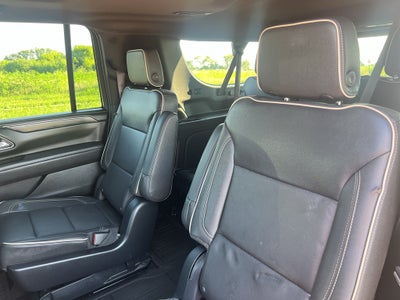 2023 GMC Yukon XL SLT
