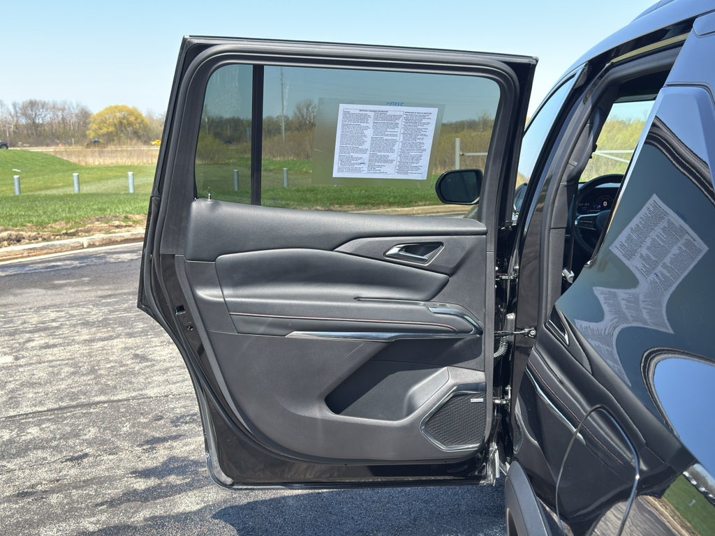 2025 Chevrolet Traverse Z71