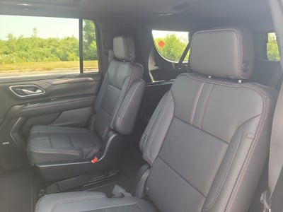 2024 Chevrolet Suburban RST