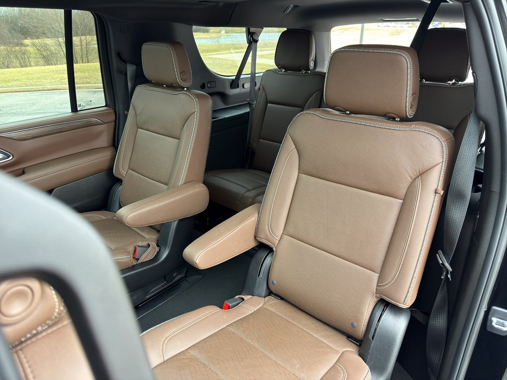 2023 Chevrolet Suburban High Country