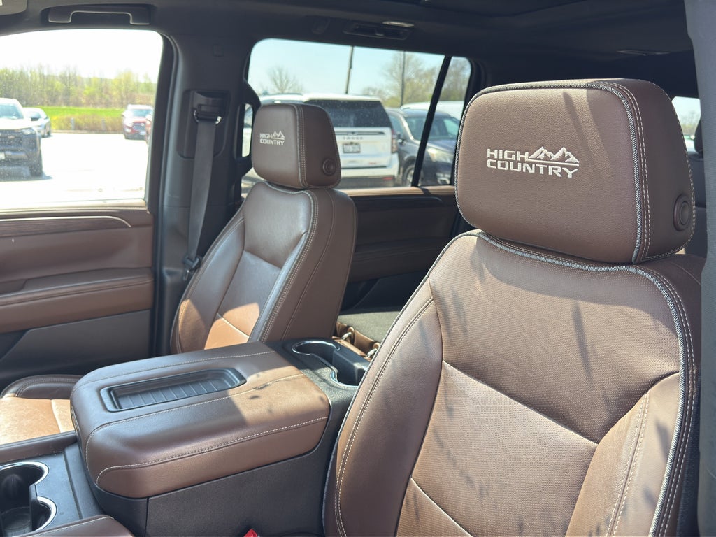 2023 Chevrolet Suburban High Country