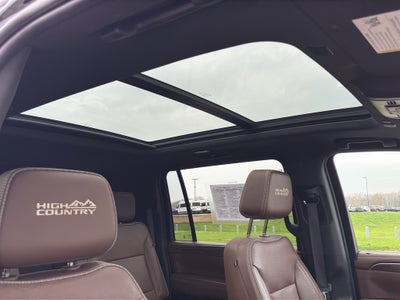 2023 Chevrolet Suburban High Country