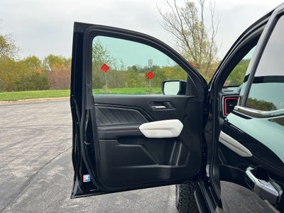 2023 GMC Canyon AT4X