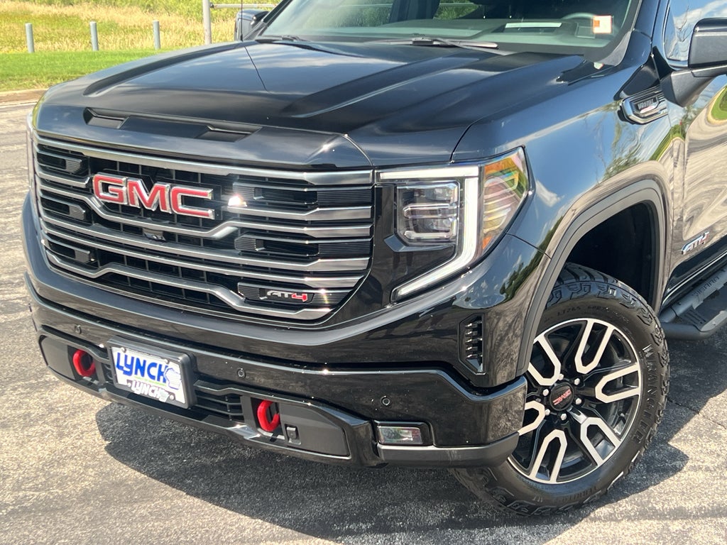 2025 GMC Sierra 1500 AT4
