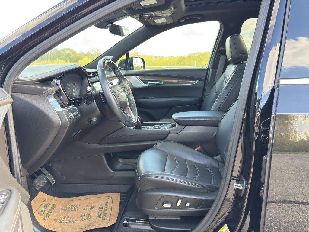 2022 Cadillac XT6 Premium Luxury