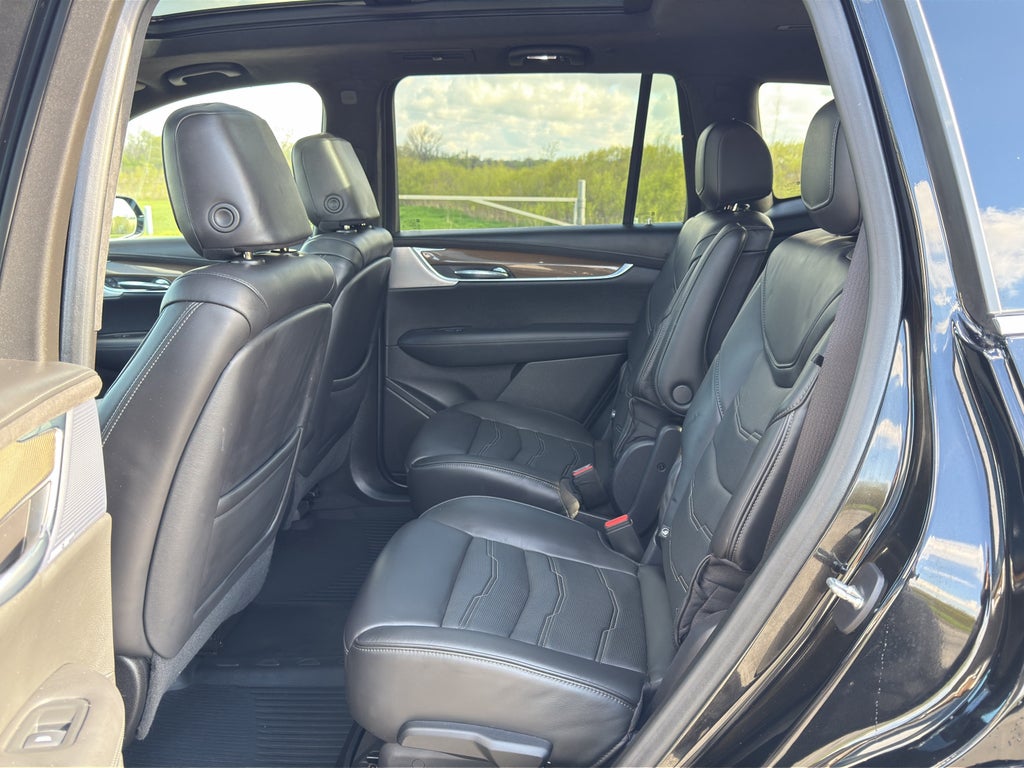 2022 Cadillac XT6 Premium Luxury