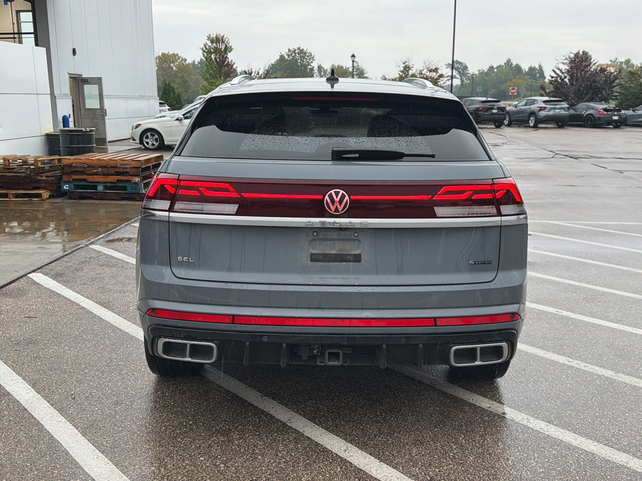 2024 Volkswagen Atlas Cross Sport 2.0T SEL Premium R-Line