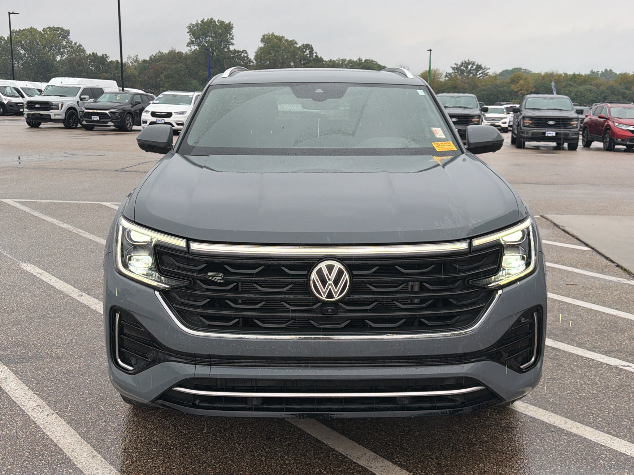2024 Volkswagen Atlas Cross Sport 2.0T SEL Premium R-Line