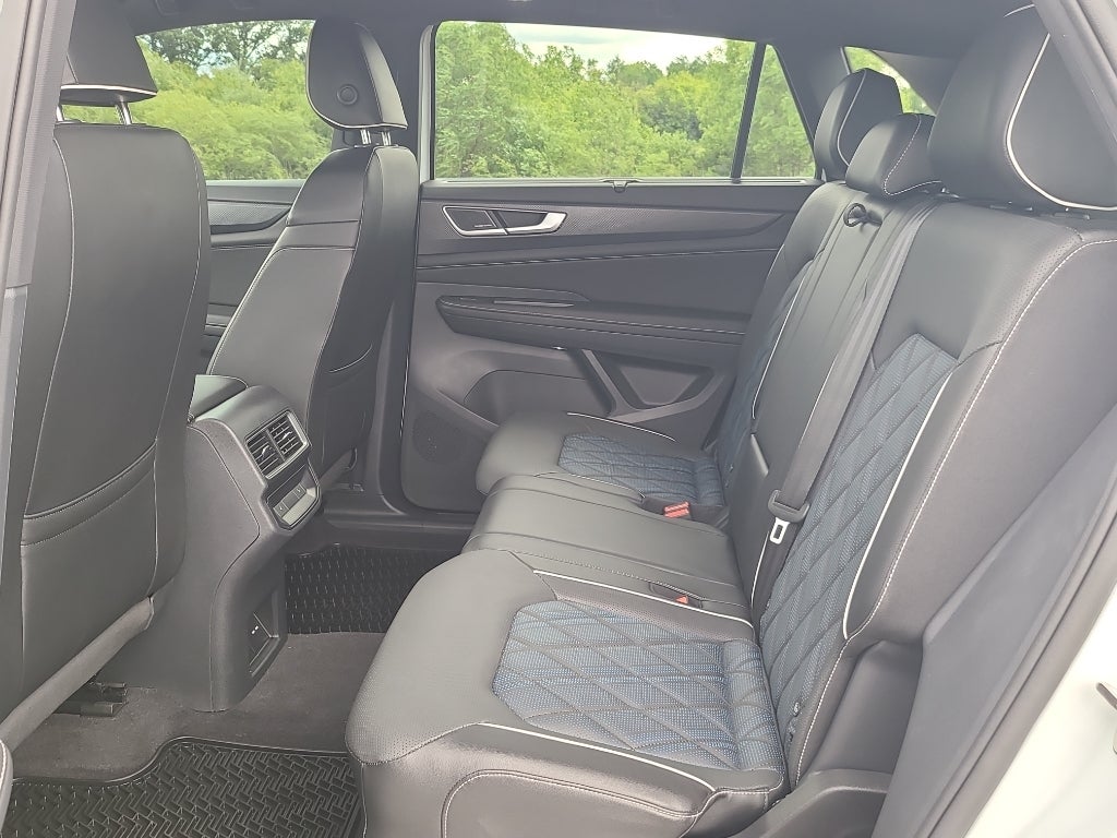 2024 Volkswagen Atlas Cross Sport Execline