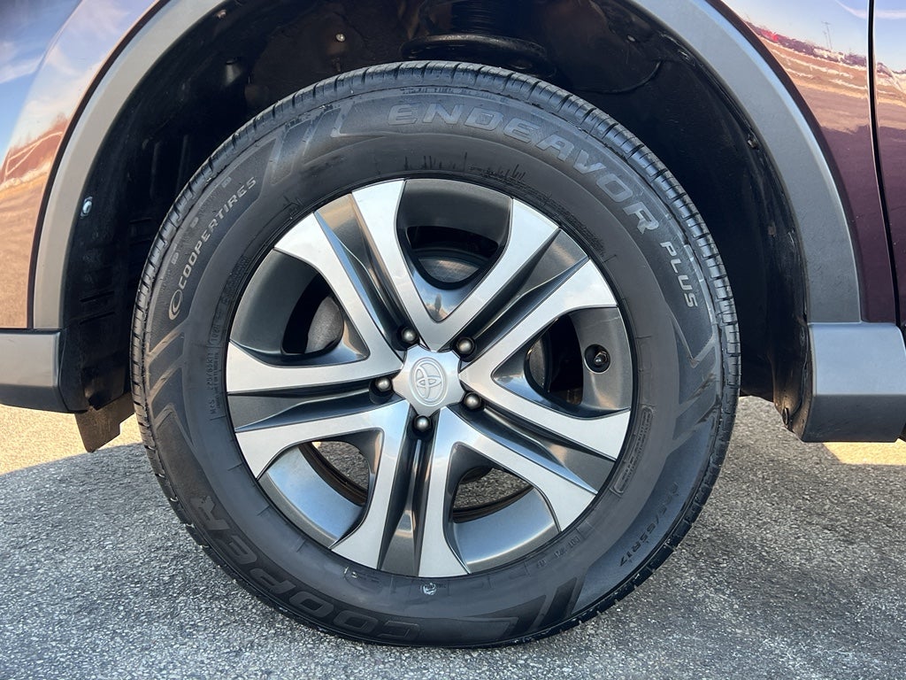 2016 Toyota RAV4 LE
