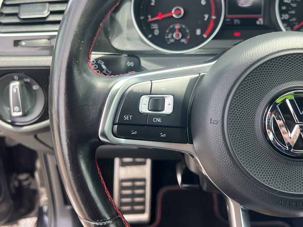 2017 Volkswagen Golf GTI S