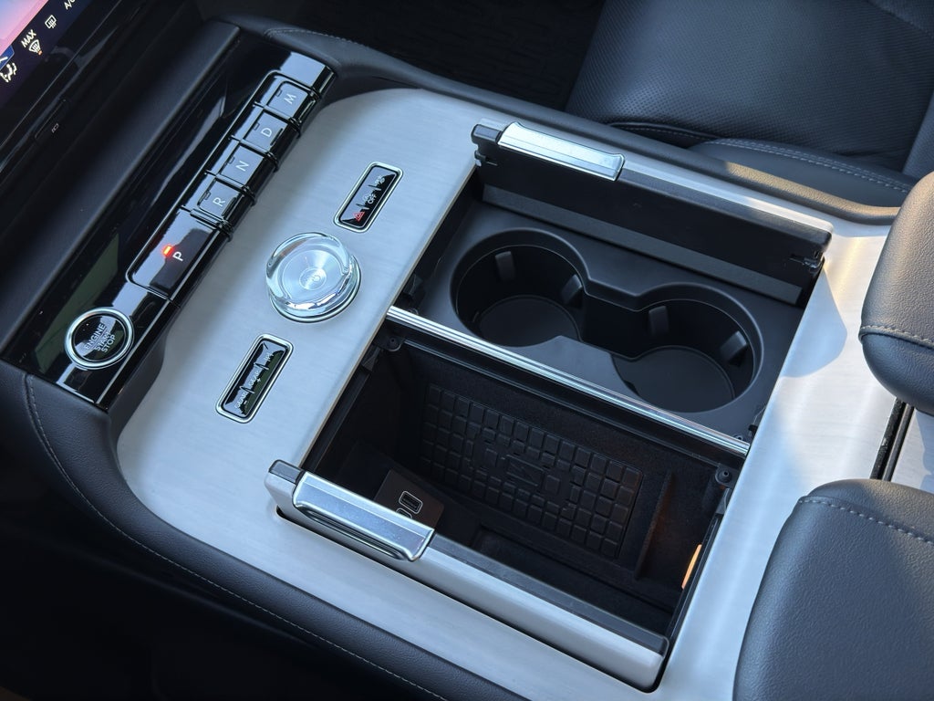 2025 Lincoln Navigator L Reserve