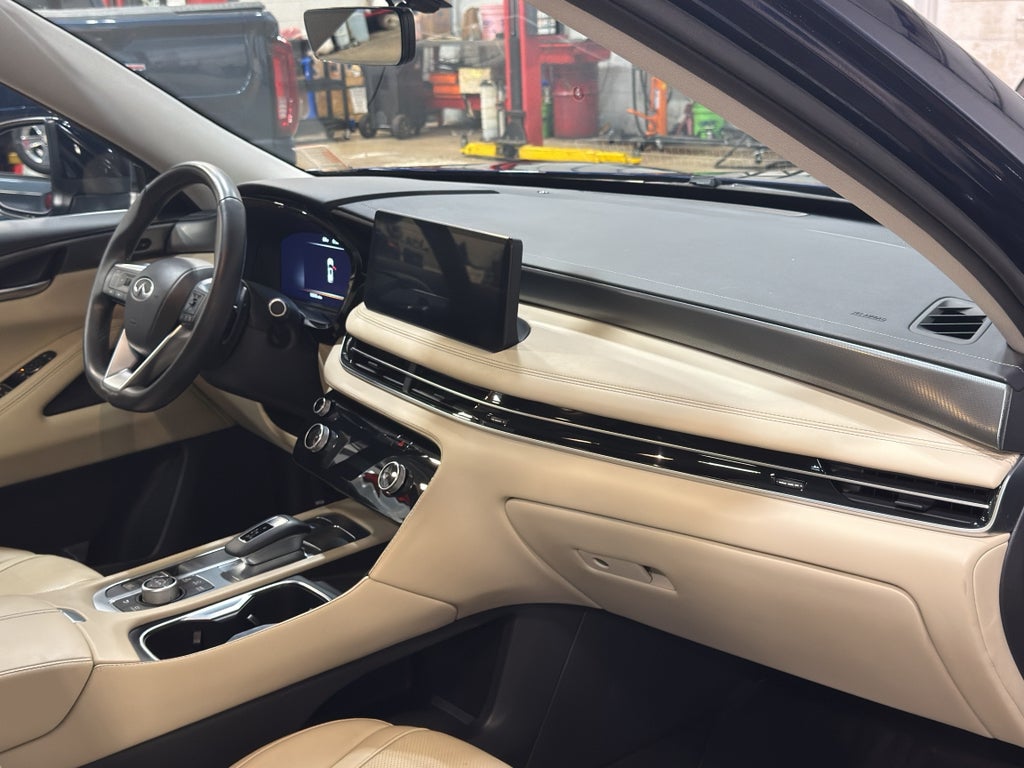 2024 INFINITI QX60 LUXE