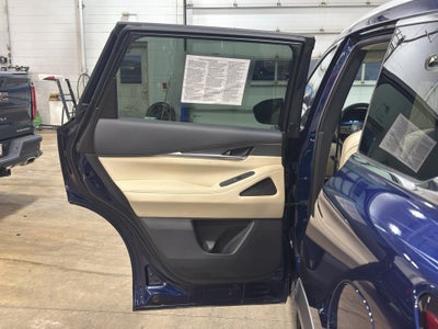 2024 INFINITI QX60 LUXE