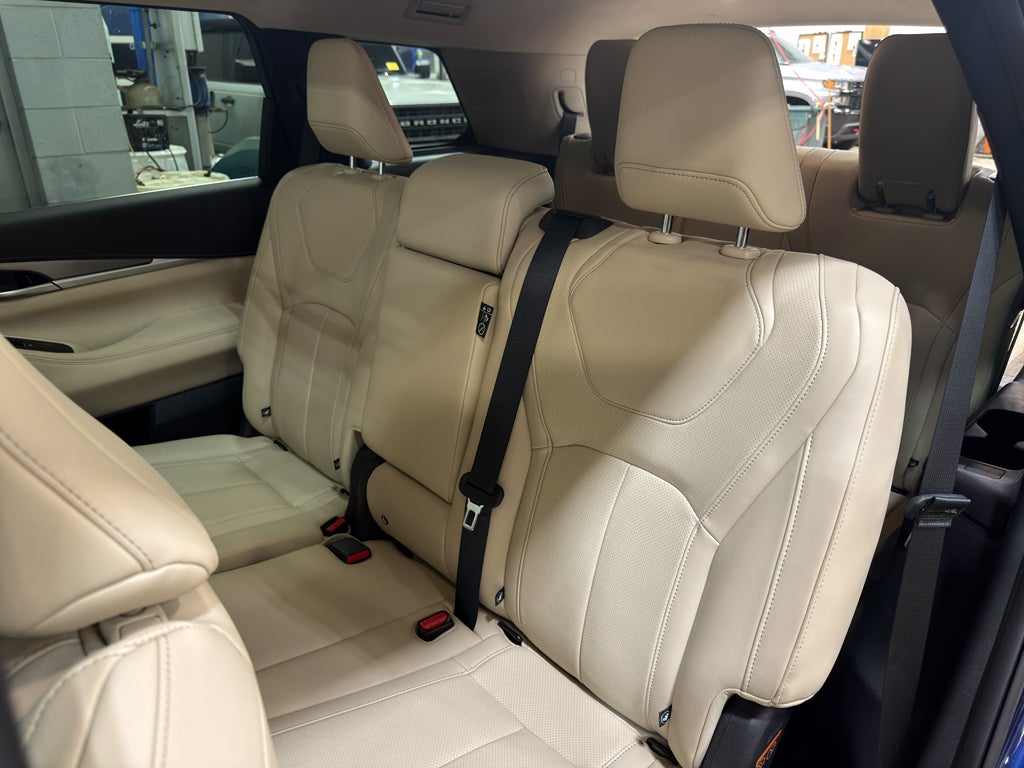 2024 INFINITI QX60 LUXE