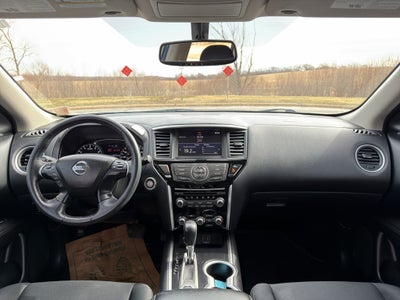 2019 Nissan Pathfinder SV