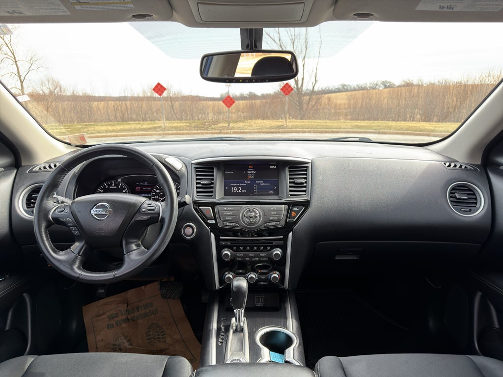 2019 Nissan Pathfinder SV