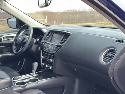 2019 Nissan Pathfinder SV