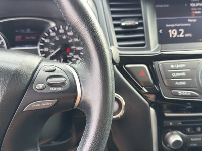 2019 Nissan Pathfinder SV