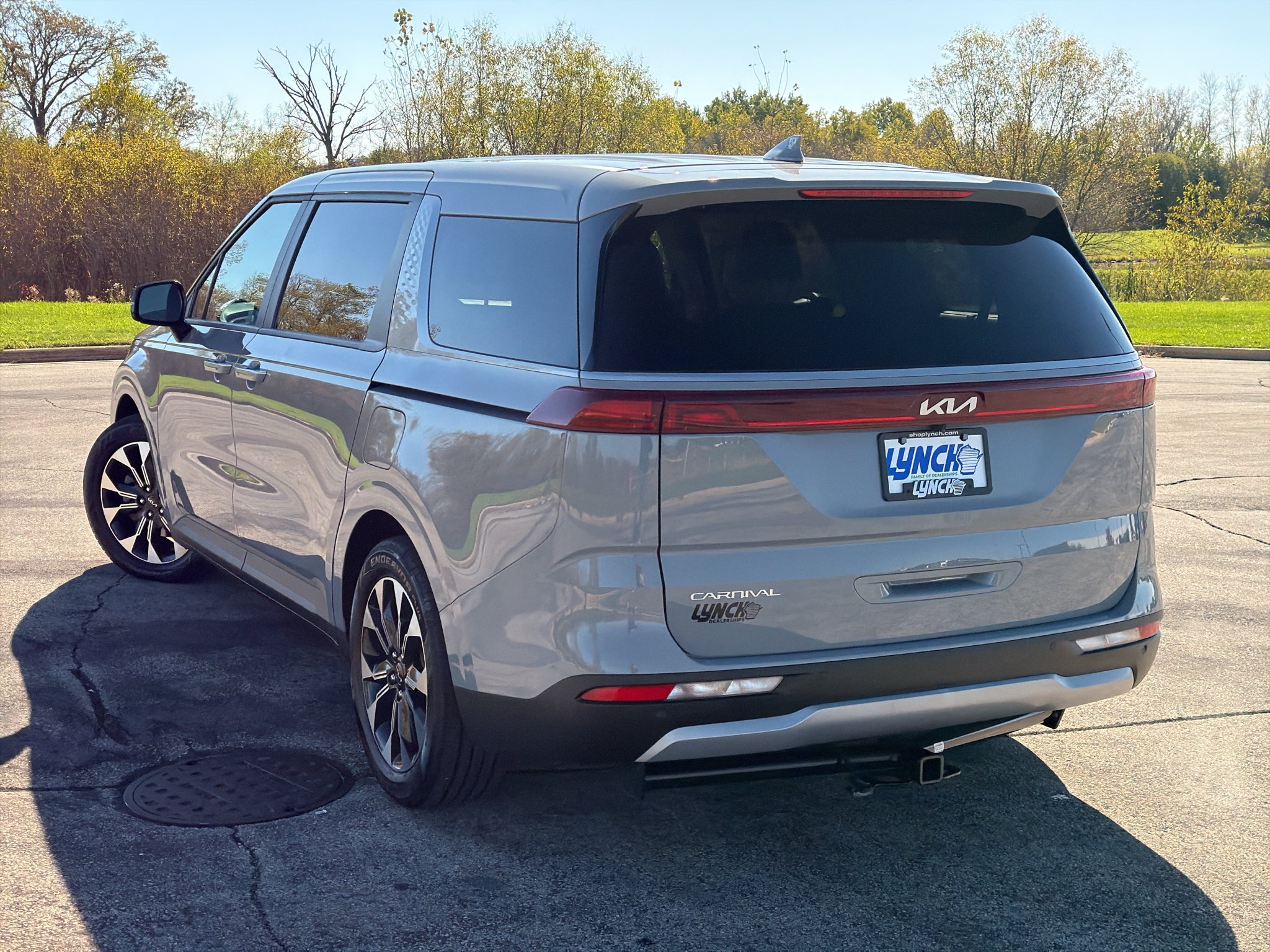 2024 Kia Carnival EX