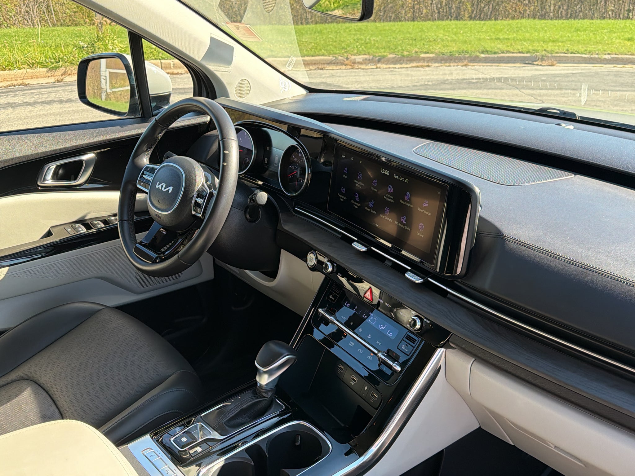 2024 Kia Carnival EX