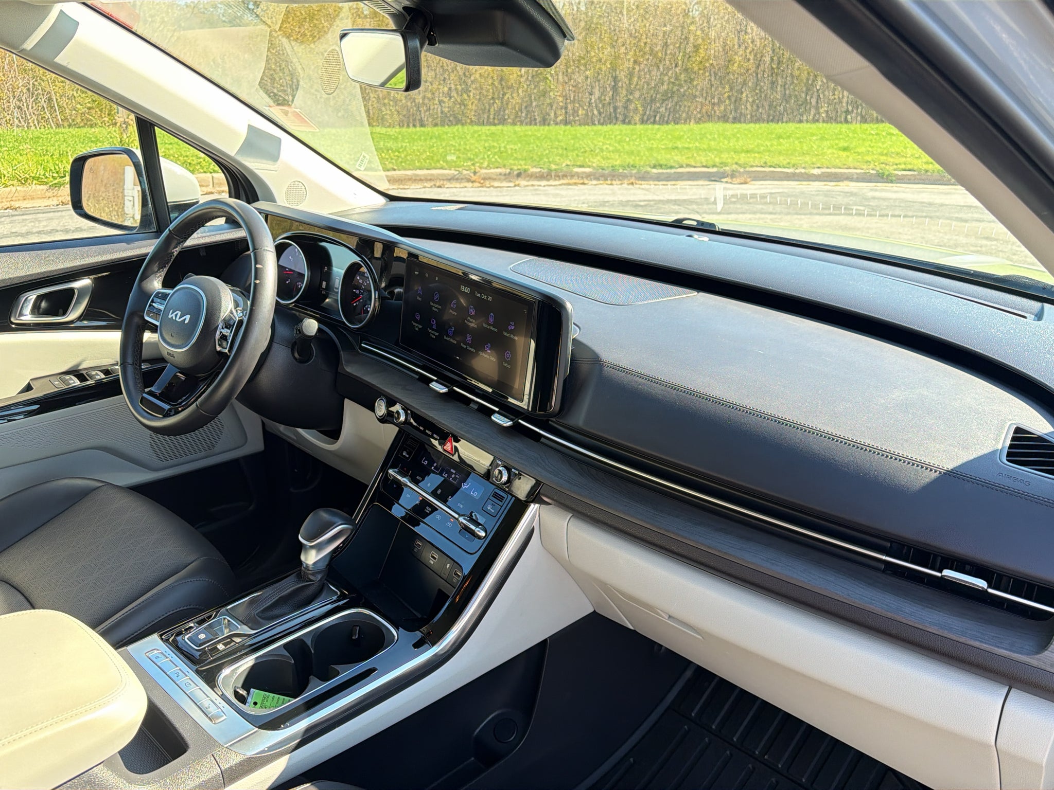 2024 Kia Carnival EX