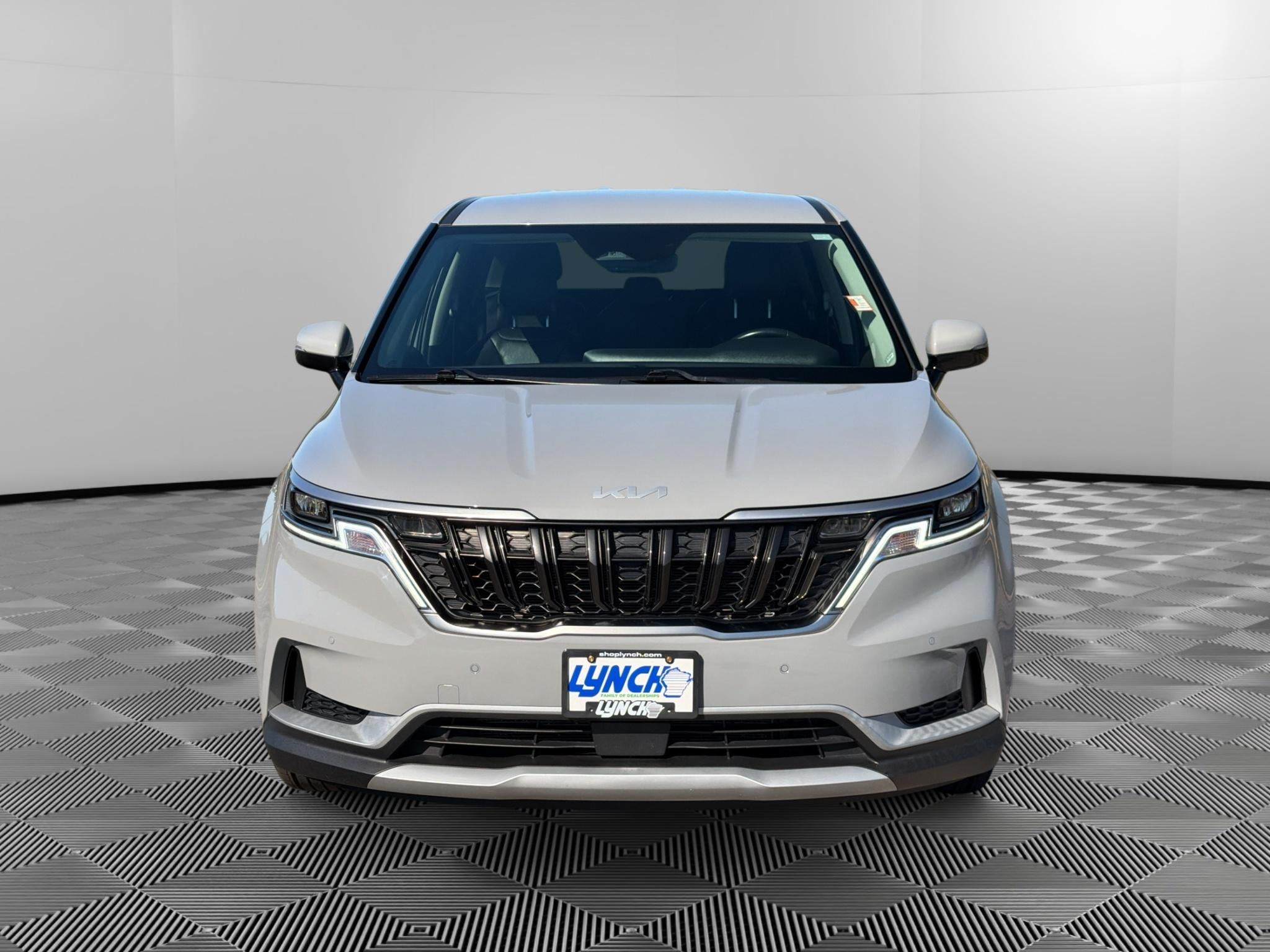 2024 Kia Carnival EX