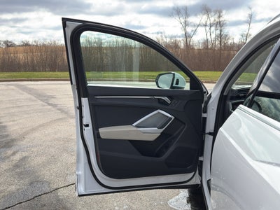 2024 Audi Q3 S line Premium