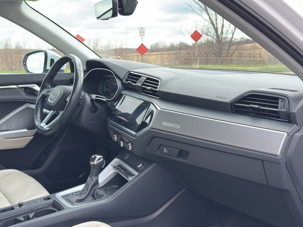 2024 Audi Q3 S line Premium