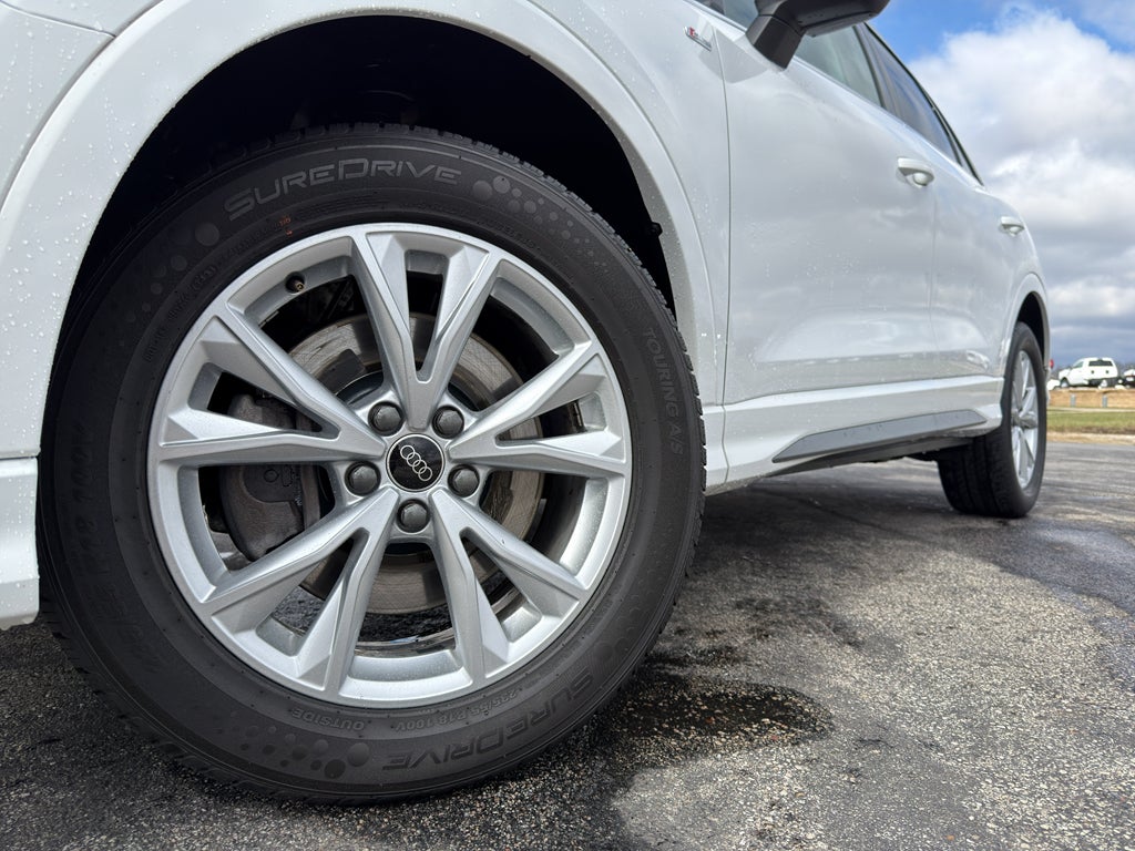 2024 Audi Q3 S line Premium