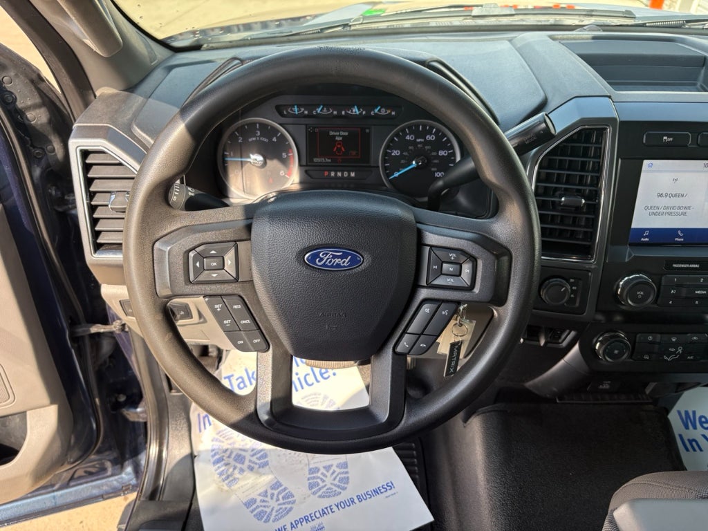 2020 Ford F-550 Super Duty w/ Century 10S Carrier