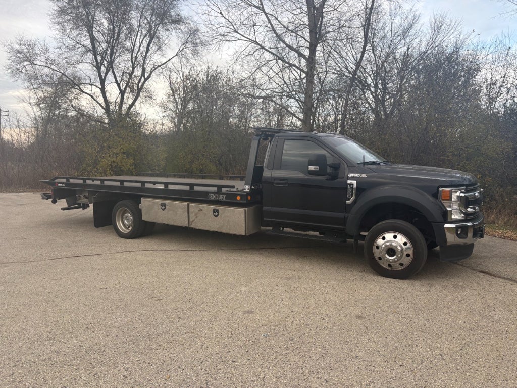 2022 Ford F-550 F Series Super Duty w/ Century 10S Carrier
