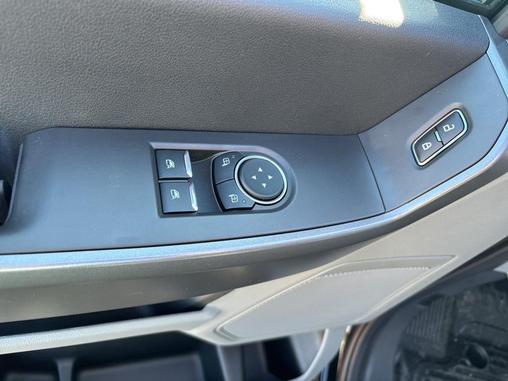 2024 Ford F-550 F Series Super Duty w/ Century 10S Carrier