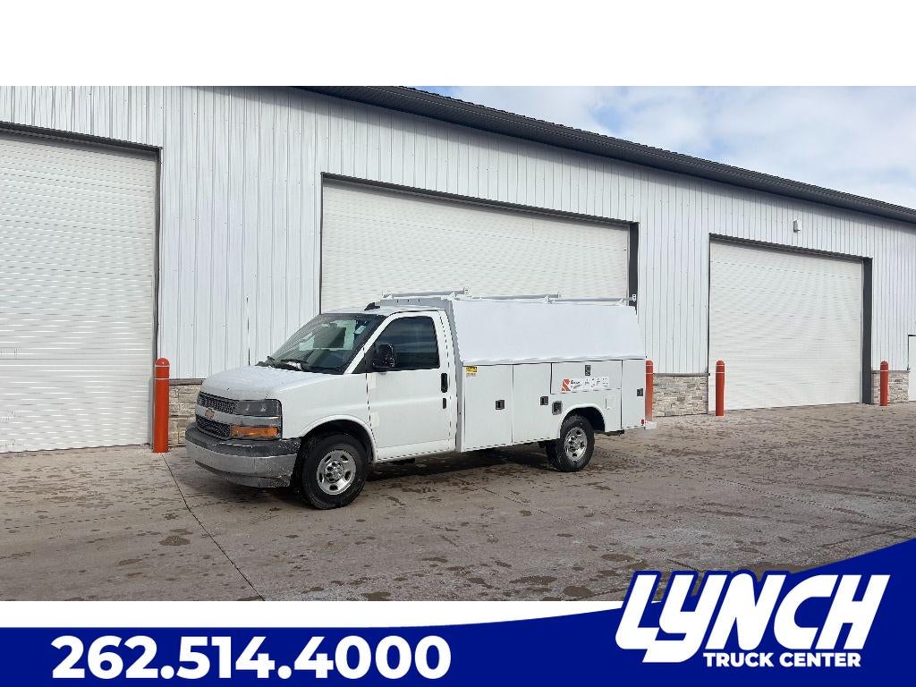 2025 Chevrolet Express 3500 11' Monroe CSV Body