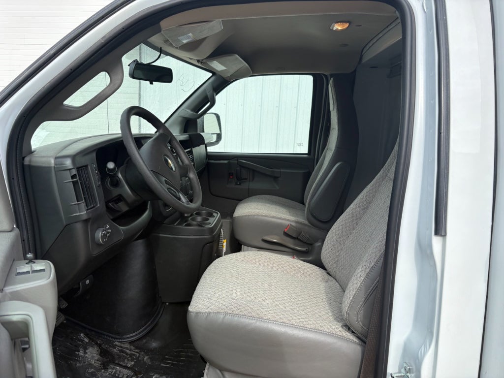 2025 Chevrolet Express 3500 11' Monroe CSV Body