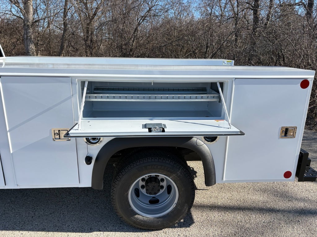 2026 Chevrolet Silverado 3500 11' Monroe Service Body