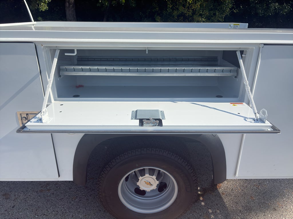 2025 Chevrolet Silverado 3500 9' Monroe Service Body