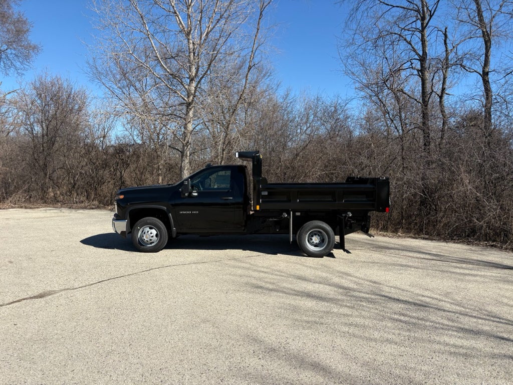 2026 Chevrolet Silverado 3500 9' Steel Dump Body