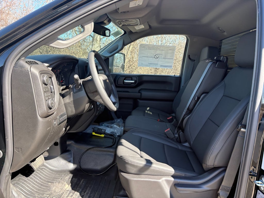 2026 Chevrolet Silverado 3500 9' Steel Dump Body