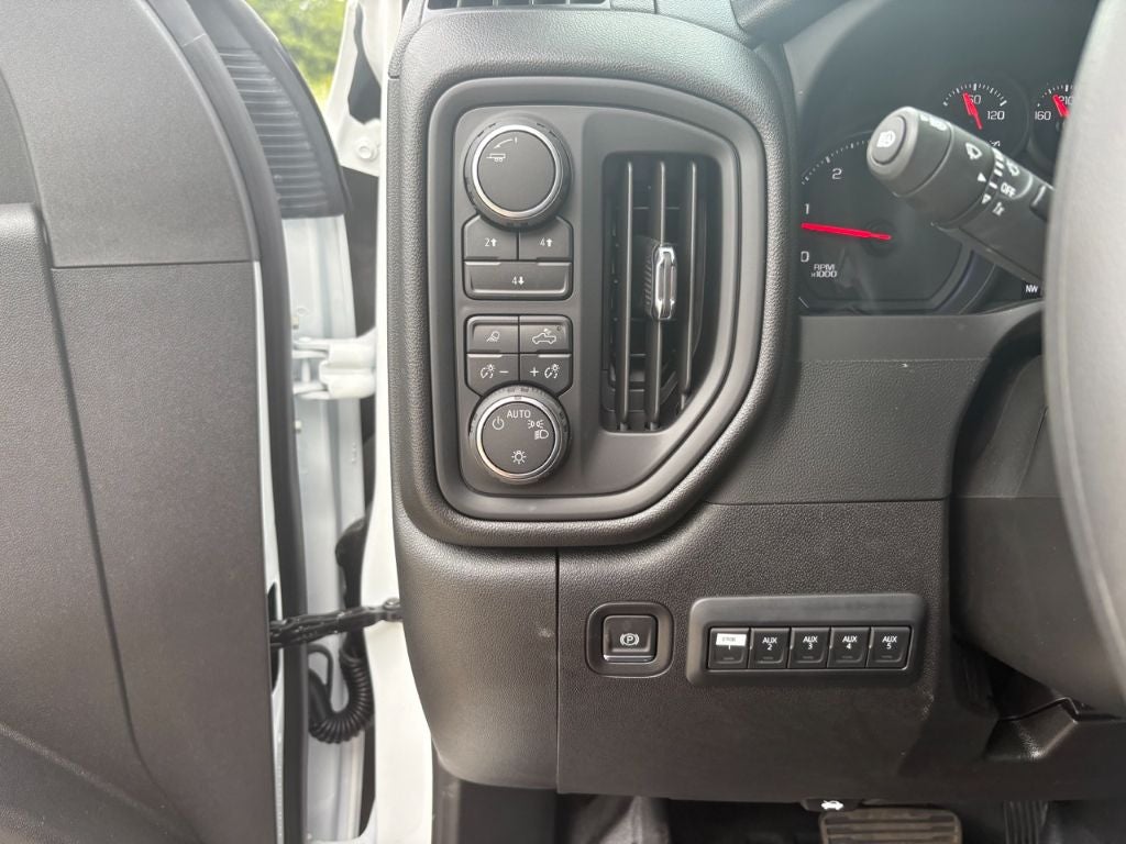 2025 Chevrolet Silverado 3500 9' Knapheide Dump Body