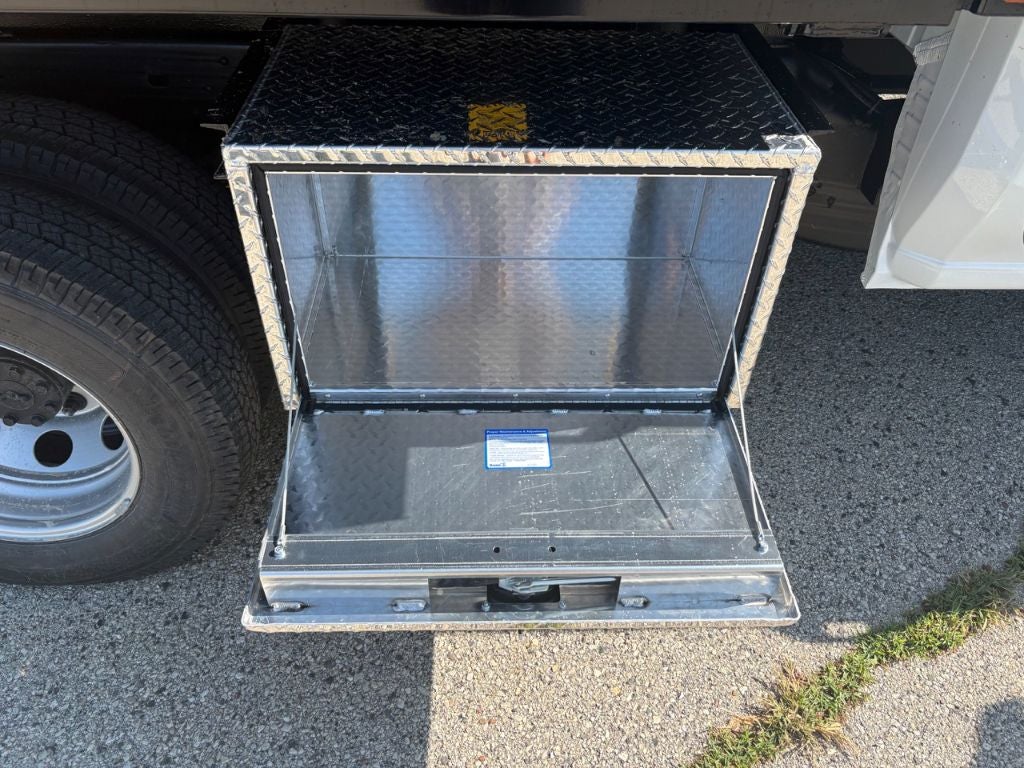 2025 Chevrolet Silverado 3500 9' Monroe Dump Body