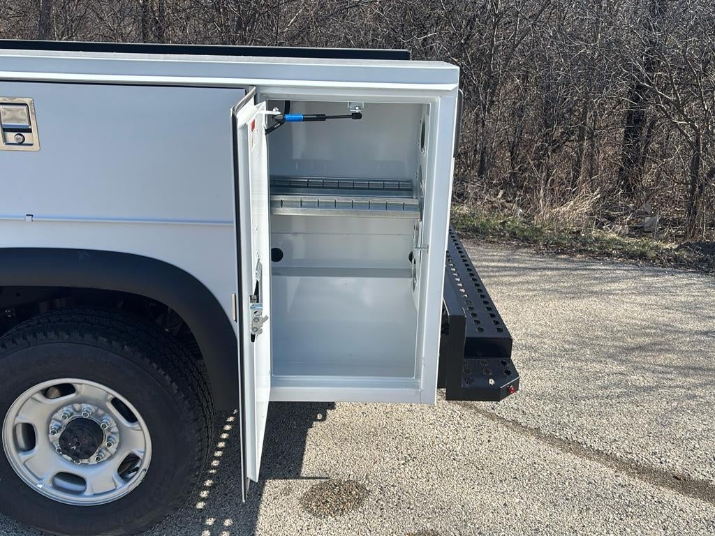 2024 Chevrolet Silverado 2500 8' Monroe Service Body