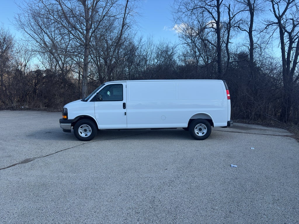 2026 Chevrolet Express 3500 Cargo Van