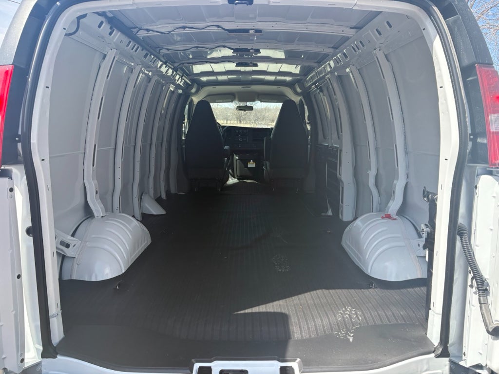 2026 Chevrolet Express 3500 Cargo Van